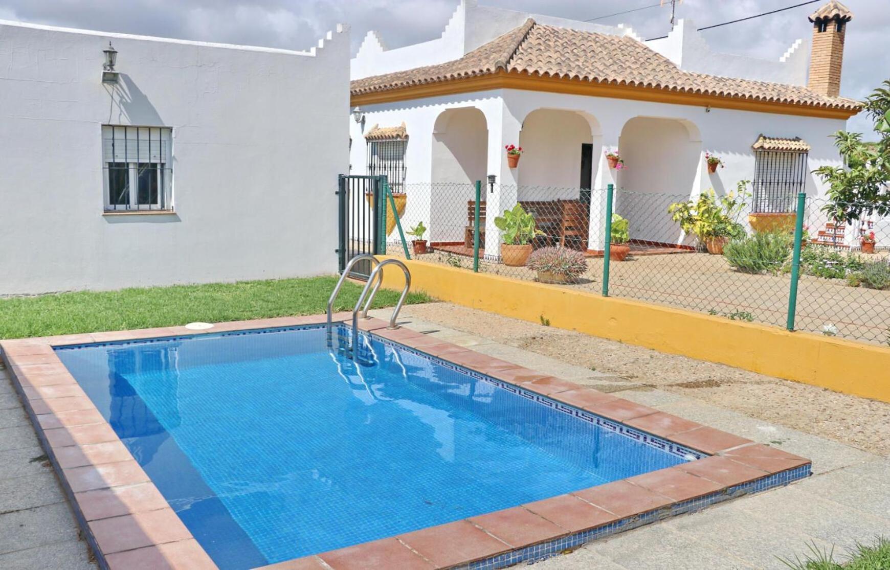 קוניל דה לה פרונטרה Chalet Pilahito מראה חיצוני תמונה