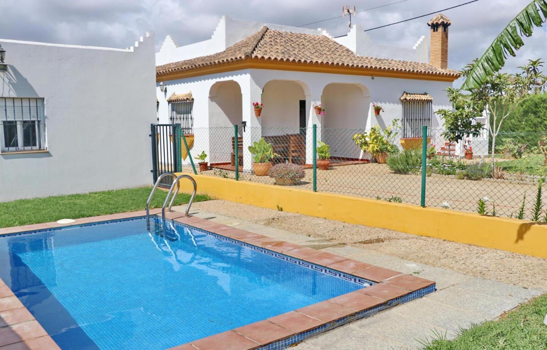 קוניל דה לה פרונטרה Chalet Pilahito מראה חיצוני תמונה